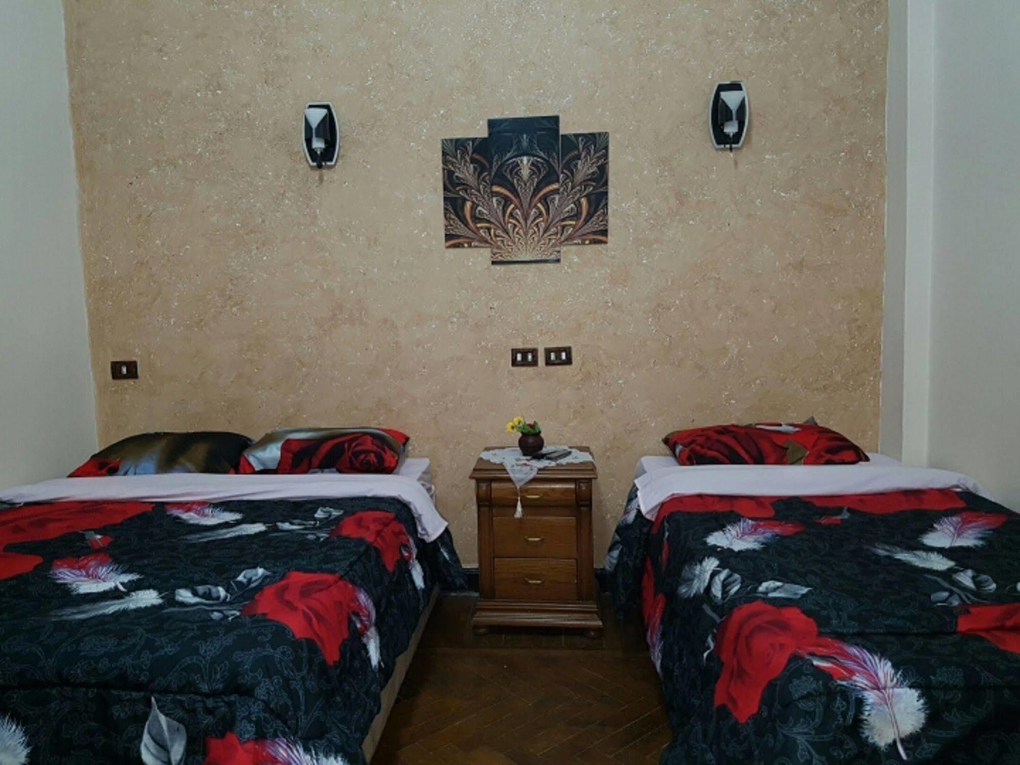 The Australian Hostel Kairo Exteriör bild